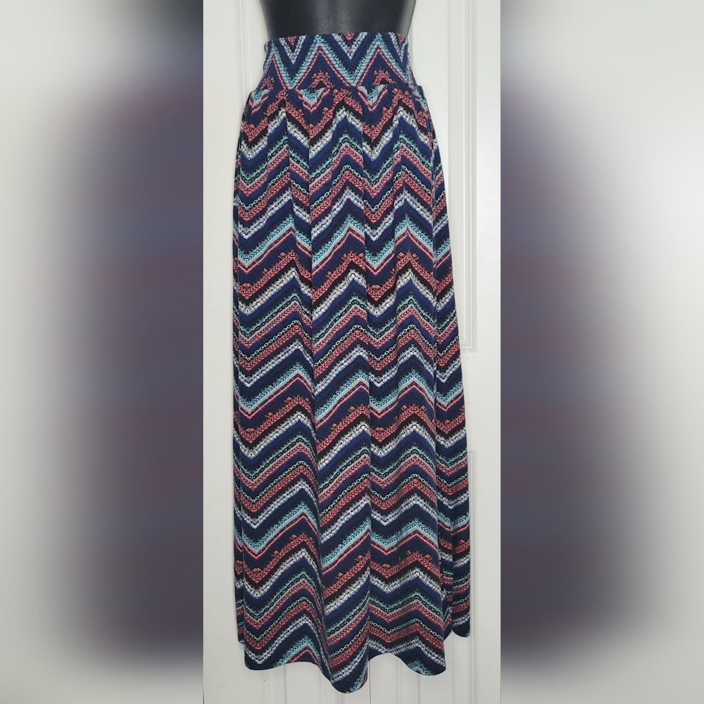 Joe B by Joe Benbasset Women's Maxi Skirt Size M Zig Zag Pattern